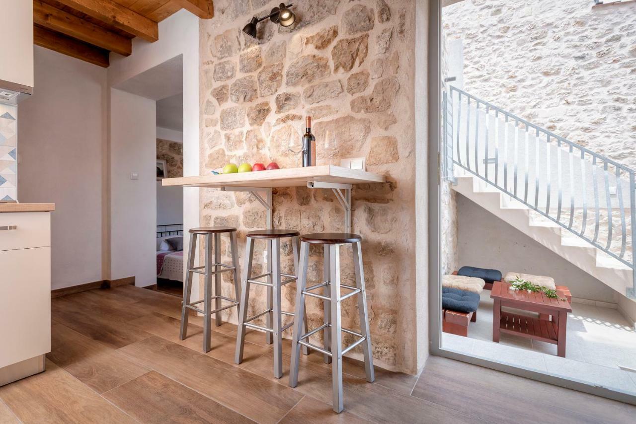 Old Town Apartment Mare Hvar Town Eksteriør billede